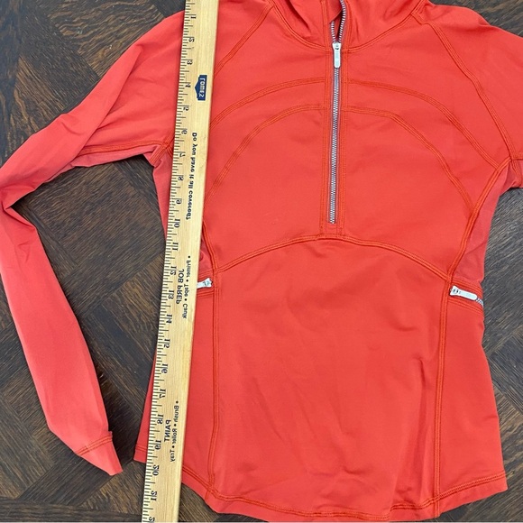 Lululemon Red Quarter-Zip Athletic Long Sleeve Top Zipper Pockets Thumb holes 4 - Picture 4 of 10